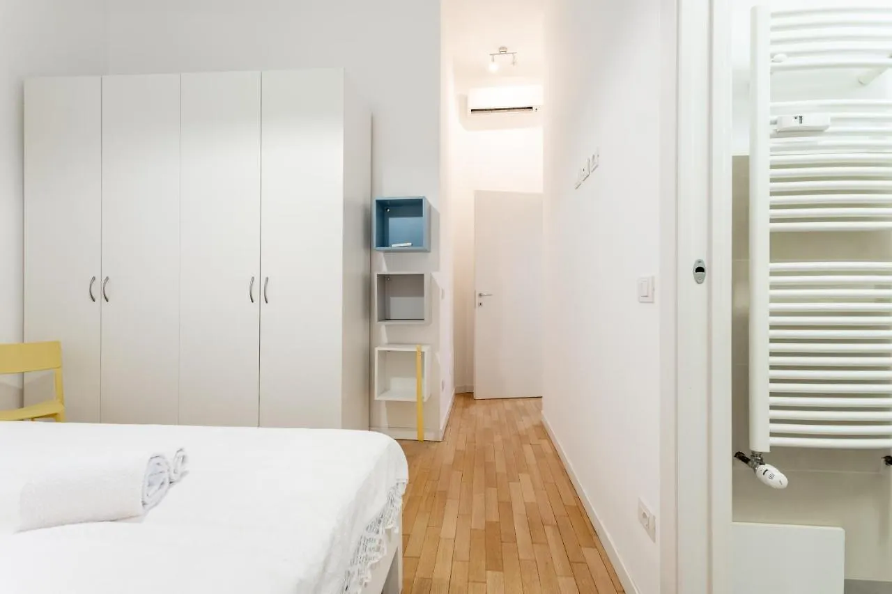 Co99 - Modern Two Bedrooms Apartment In Castello Cova Mailand